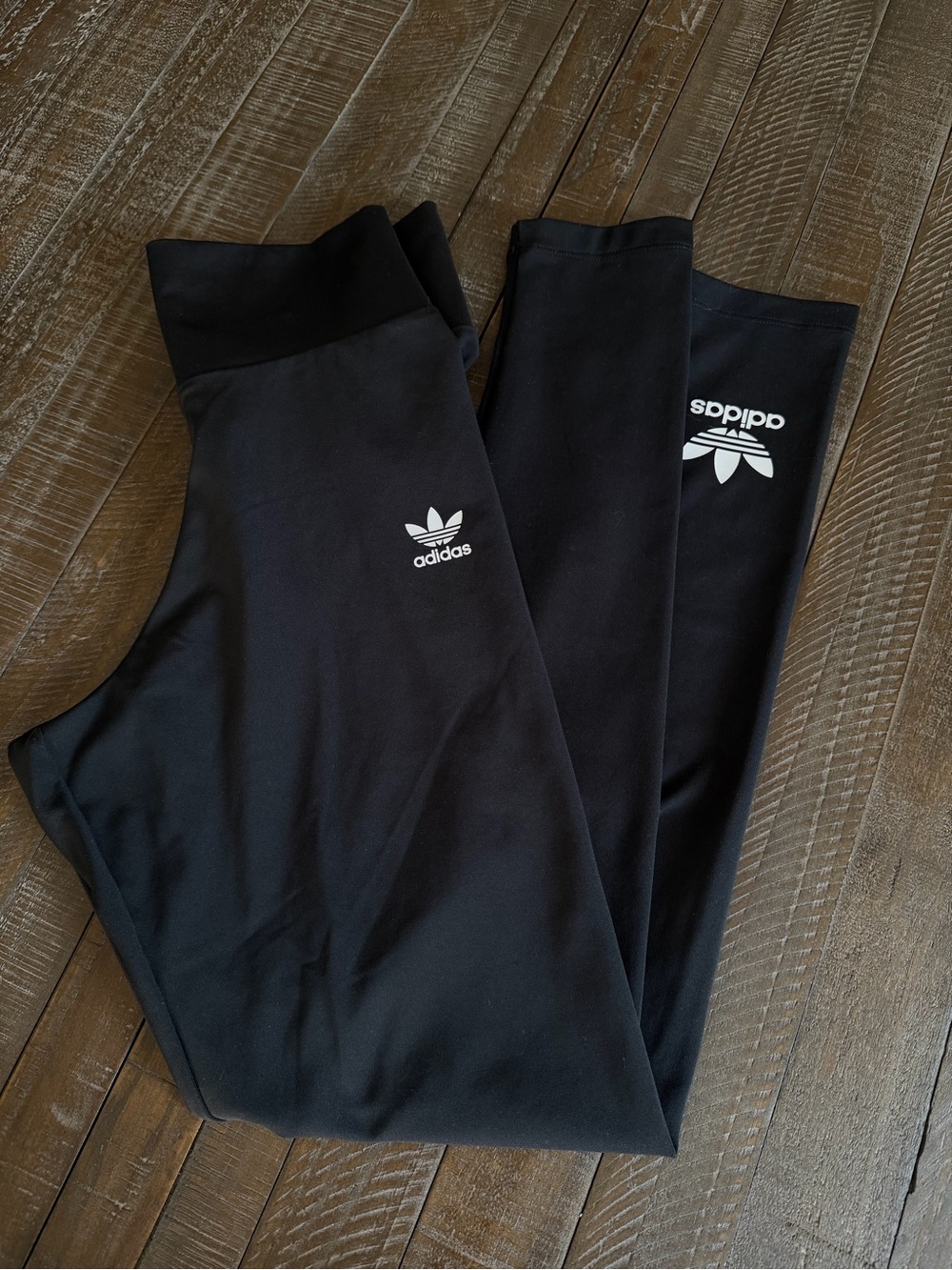 Adidas Originals Trefoil Leggings – Women’s Small (Mid-2010s Collection)